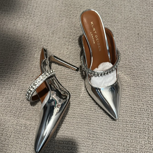 KURT GEIGER LONDON
Women's Duke Pointed Toe Embellished High Heel Pumps - Picture 3 of 5